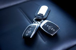 jak otworzyć auto bez kluczyka