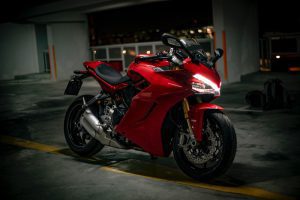 motocykl na zimę